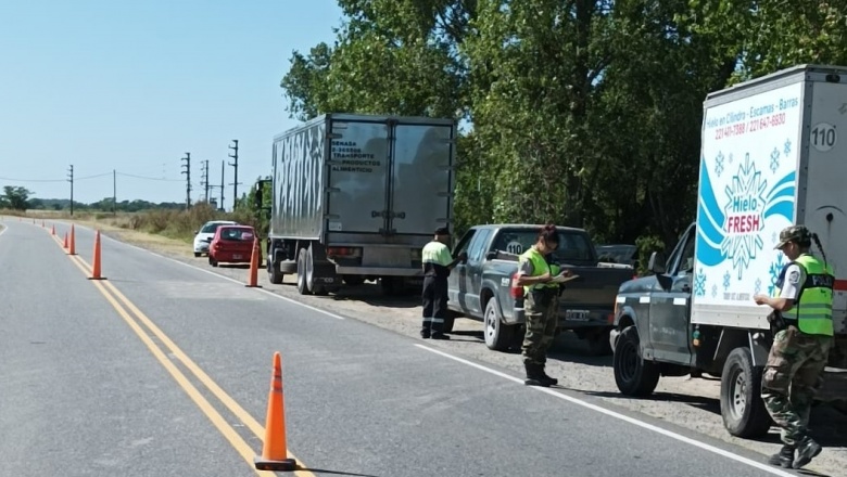 Operativo de tránsito en Los Robles: 11 infracciones, un vehículo secuestrado y tres licencias retenidas